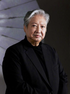 特辑首度曝光配音演绎、音乐创作及音效设计的幕后魔法，揭秘配音演员是如何赋予角色灵魂，幕后团队是怎样精雕细琢每一处声音细节，在视效 《罗小黑战记2》曝剧照 票房超前作口碑好评不断 2025-08-02 动画电影《罗小黑战记2》目前累计票房已突破3.15亿元，超越前作票房成绩，展现出强劲的市场号召力。